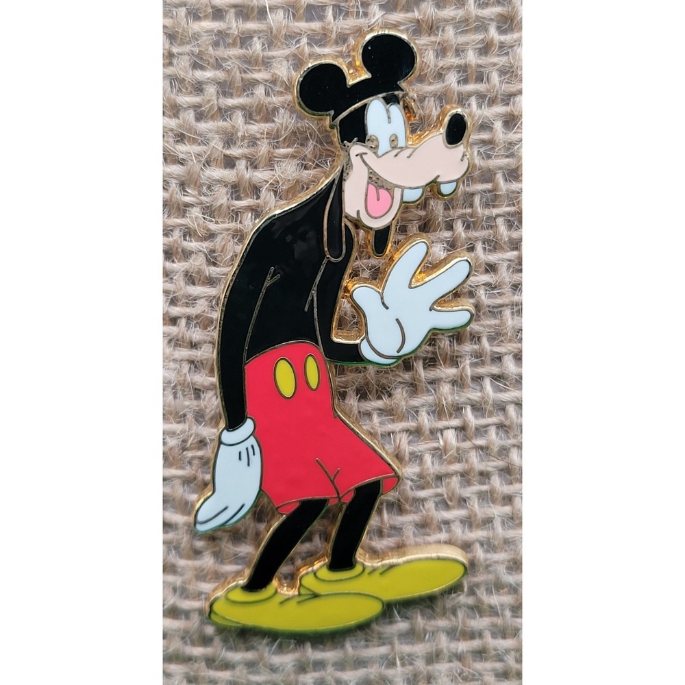Disney Golden Ears Collection Goofy Dressed As Mickey 2004 Retired Trading Pin